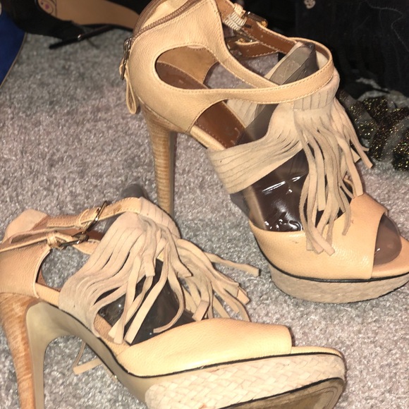 Heels - Picture 3 of 5